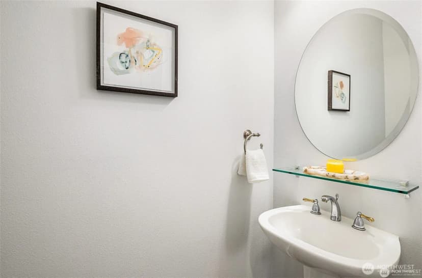 Property photo for 5523 Lakemont Boulevard Se #604, Bellevue photo 14