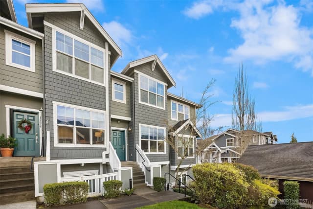 Property photo for 1848 Ne Kenyon Court, Issaquah photo 2