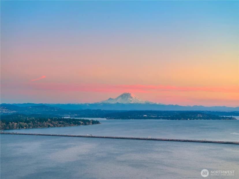 Property photo for 4716 48th Avenue Ne, Seattle photo 38