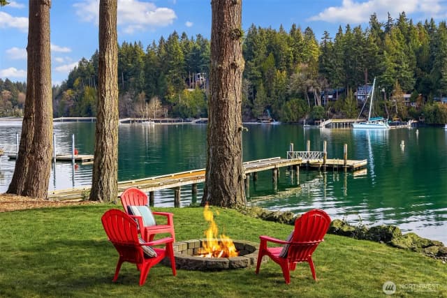 Property photo for 11710 Arrow Point Drive Ne, Bainbridge Island