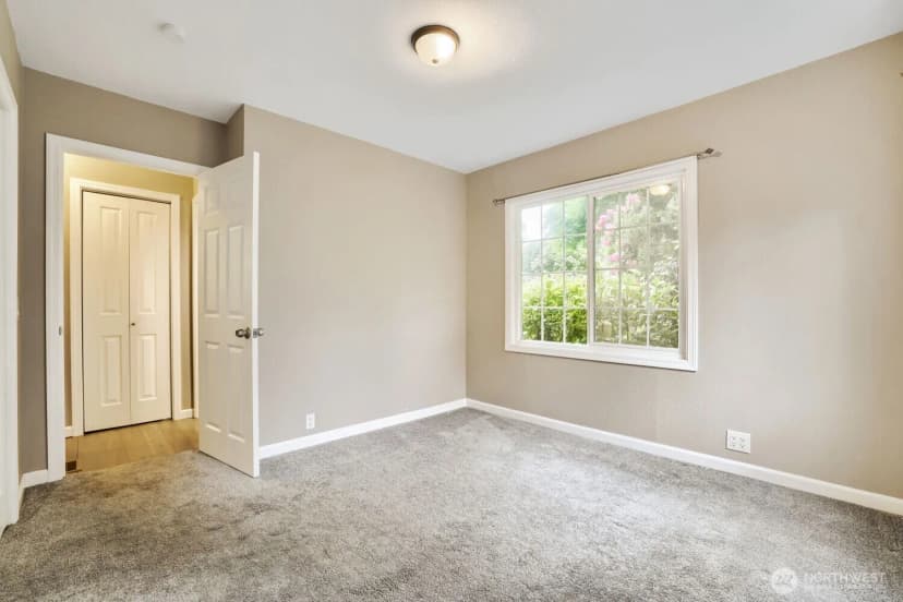 Property photo for 9004 218th Street Sw, Edmonds photo 19