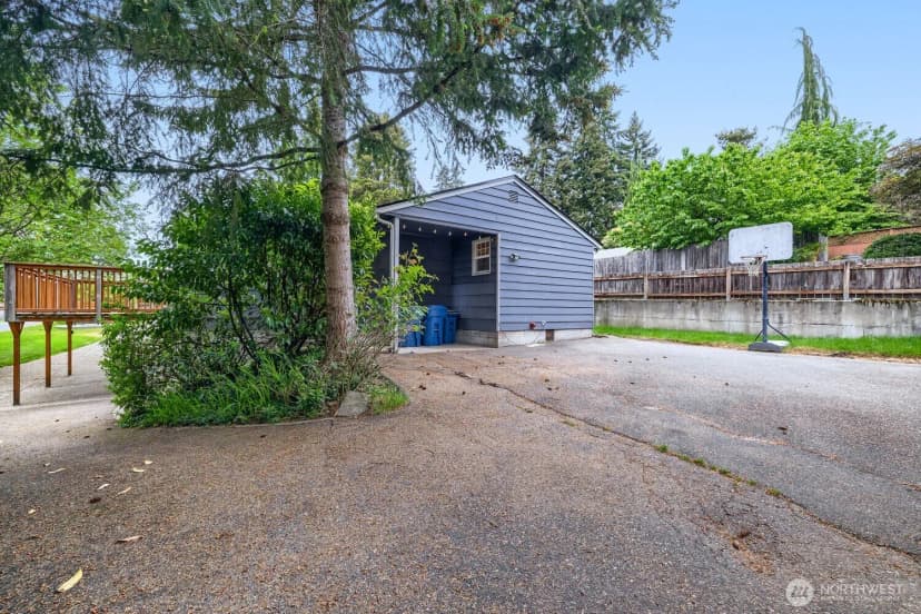 Property photo for 9004 218th Street Sw, Edmonds photo 27