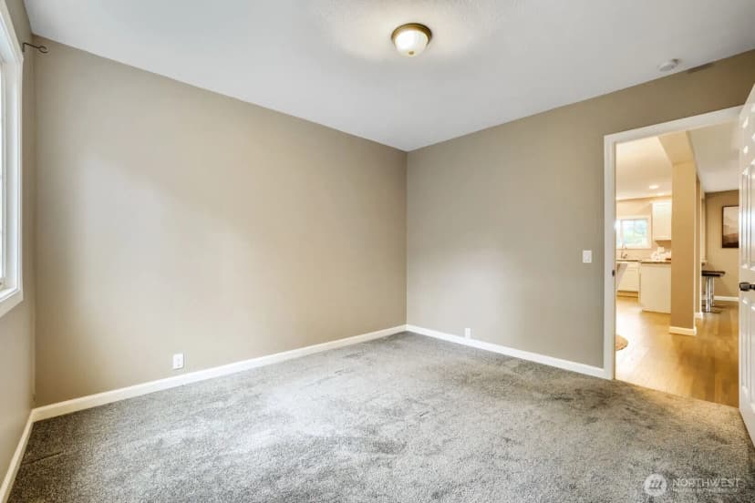 Property photo for 9004 218th Street Sw, Edmonds photo 21