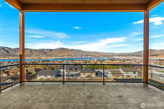 Property photo for 2910 N Baker Avenue, East Wenatchee photo 3