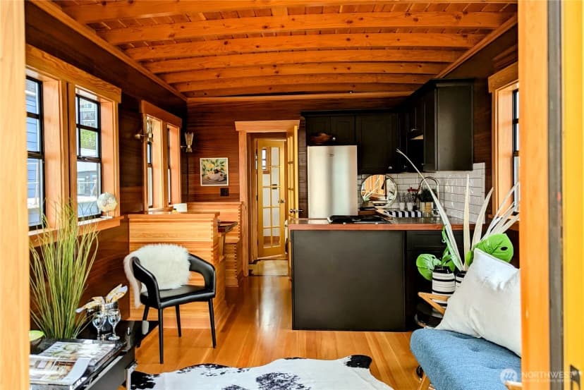 Property photo for 2040 Westlake Avenue N #17, Seattle photo 4