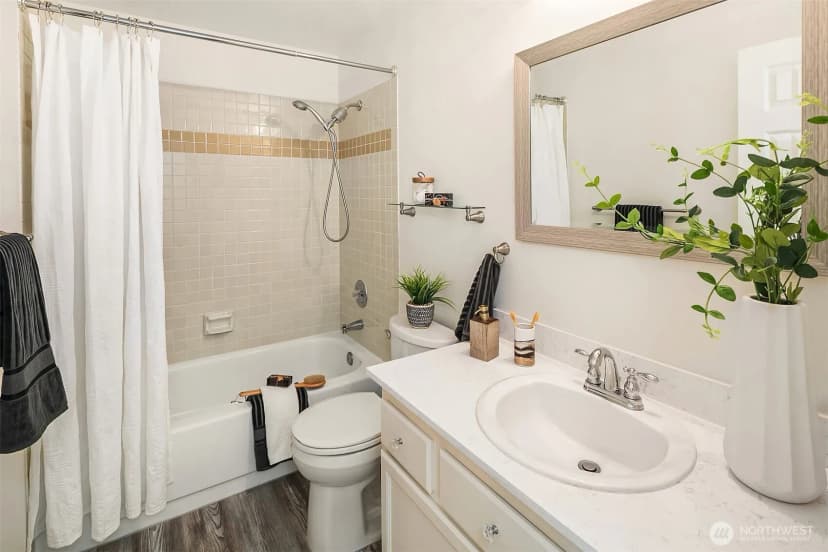 Property photo for 13726 Ne 85th Street, Redmond photo 9