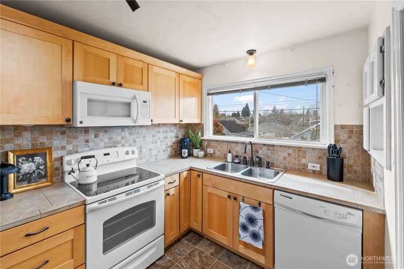 Property photo for 4518 S Bell Street, Tacoma photo 10