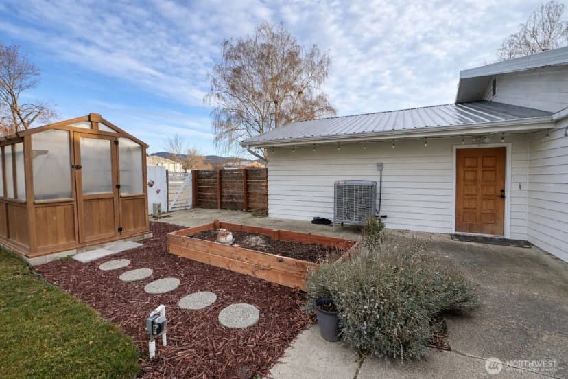 Property photo for 714 Juniper, Oroville photo 14