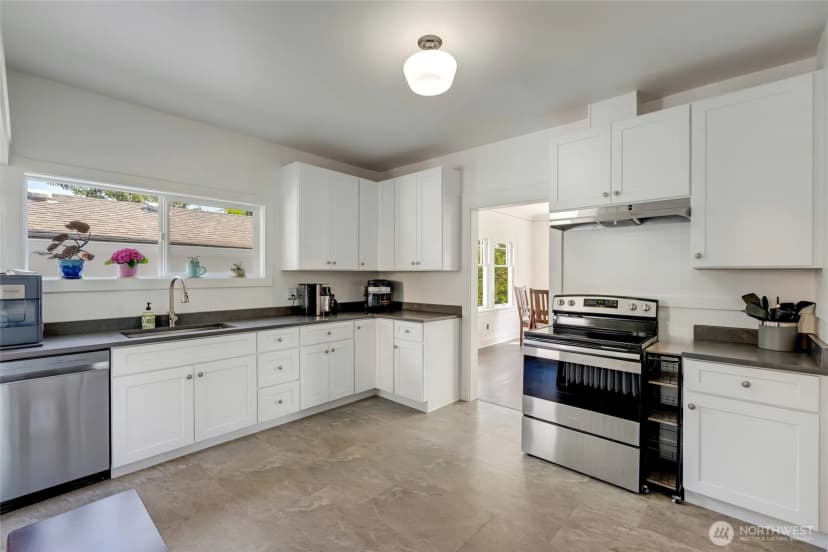 Property photo for 4918 S 3rd Avenue, Everett photo 16