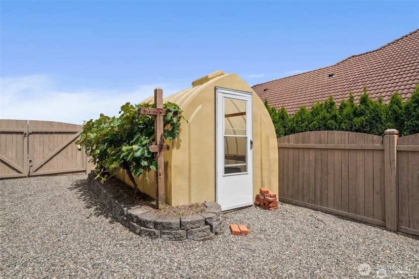 Property photo for 4618 51st Street Ct E, Tacoma photo 32