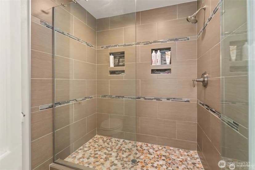 Property photo for 4618 51st Street Ct E, Tacoma photo 20