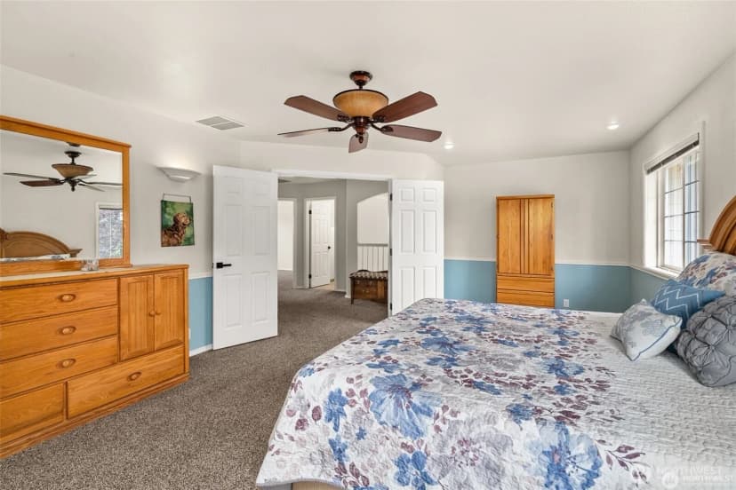 Property photo for 4618 51st Street Ct E, Tacoma photo 17