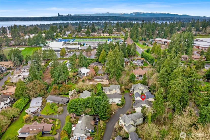 Property photo for 1717 100th Avenue Ne, Bellevue photo 40