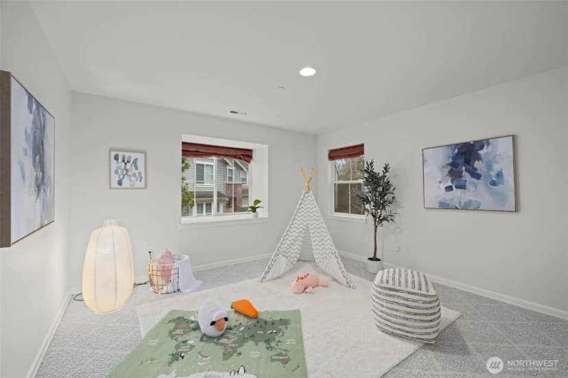 Property photo for 1717 100th Avenue Ne, Bellevue photo 34