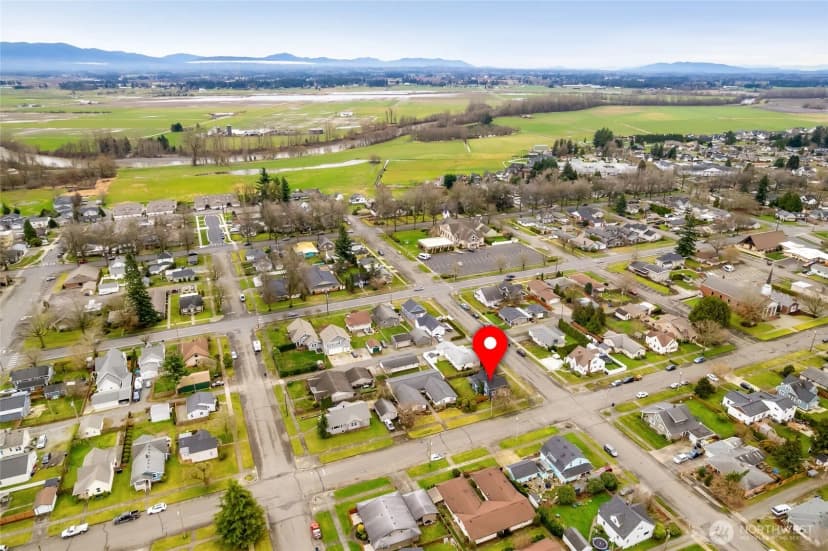 Property photo for 919 Liberty Street, Lynden photo 37