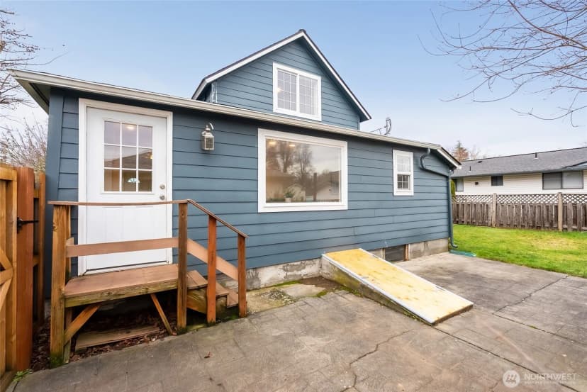 Property photo for 919 Liberty Street, Lynden photo 28