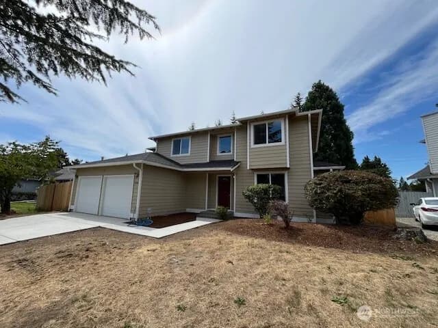 Property photo for 10900 Se 219th Place, Kent photo 2