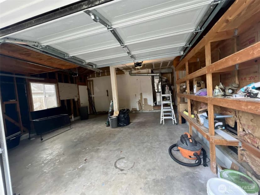 Property photo for 10900 Se 219th Place, Kent photo 33
