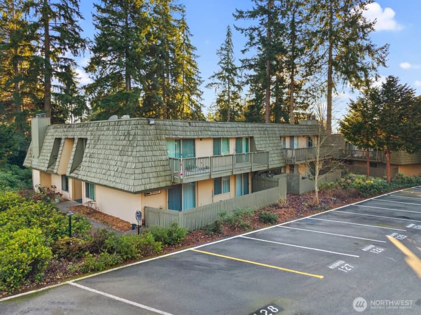 Property photo for 1414 154th Avenue Ne #4406, Bellevue photo 40