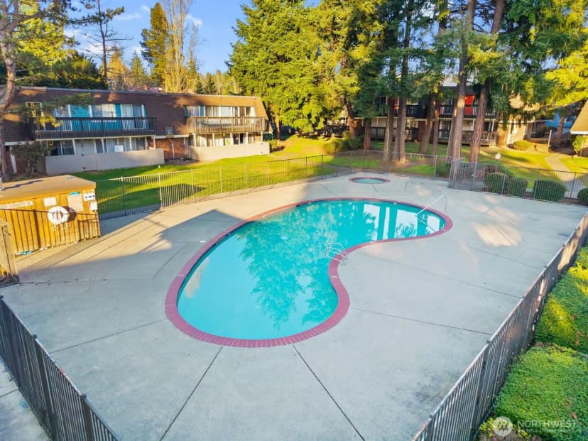 Property photo for 1414 154th Avenue Ne #4406, Bellevue photo 32