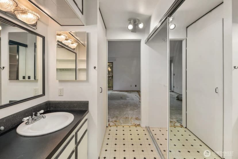 Property photo for 1414 154th Avenue Ne #4406, Bellevue photo 25
