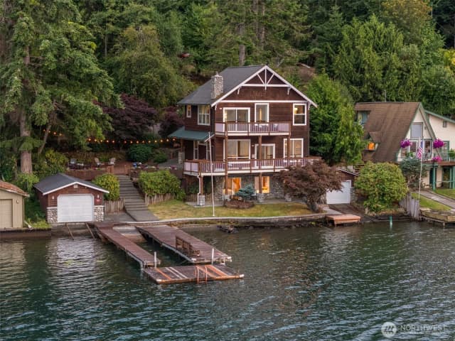 Property photo for 545 Summit Lake Shore Road Nw, Olympia