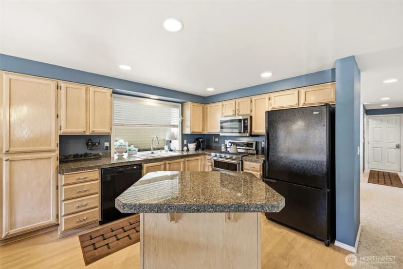 Property photo for 8310 61st Street W, University Place photo 15