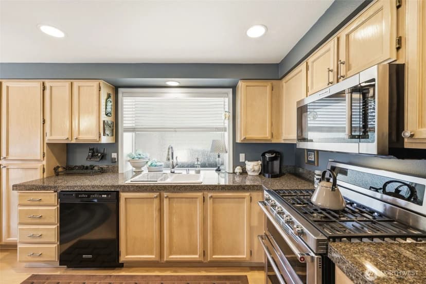 Property photo for 8310 61st Street W, University Place photo 16