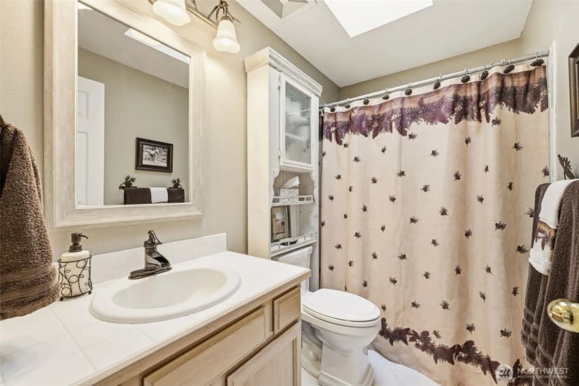 Property photo for 8310 61st Street W, University Place photo 32
