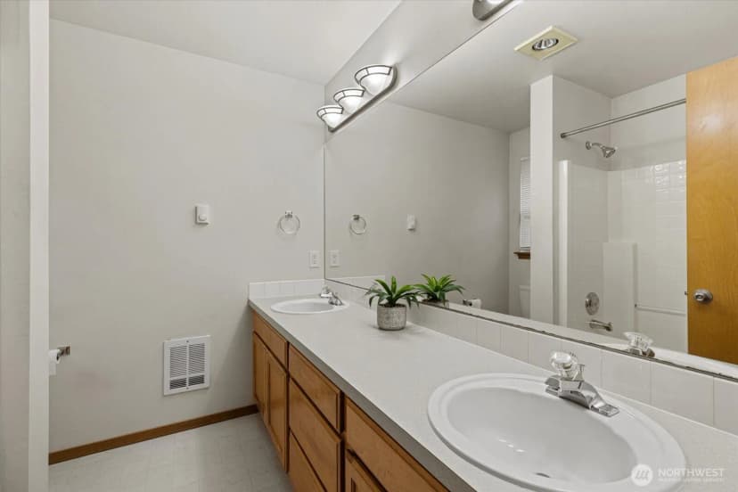 Property photo for 10829 19th Avenue Se #1d, Everett photo 25