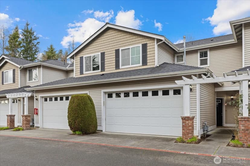 Property photo for 10829 19th Avenue Se #1d, Everett photo 2