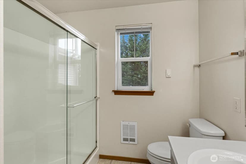 Property photo for 10829 19th Avenue Se #1d, Everett photo 18