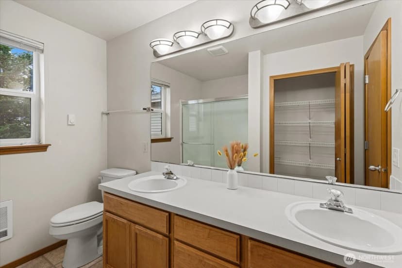 Property photo for 10829 19th Avenue Se #1d, Everett photo 17