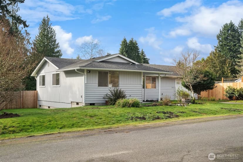 Property photo for 10743 Sw Cowan Road, Vashon photo 2