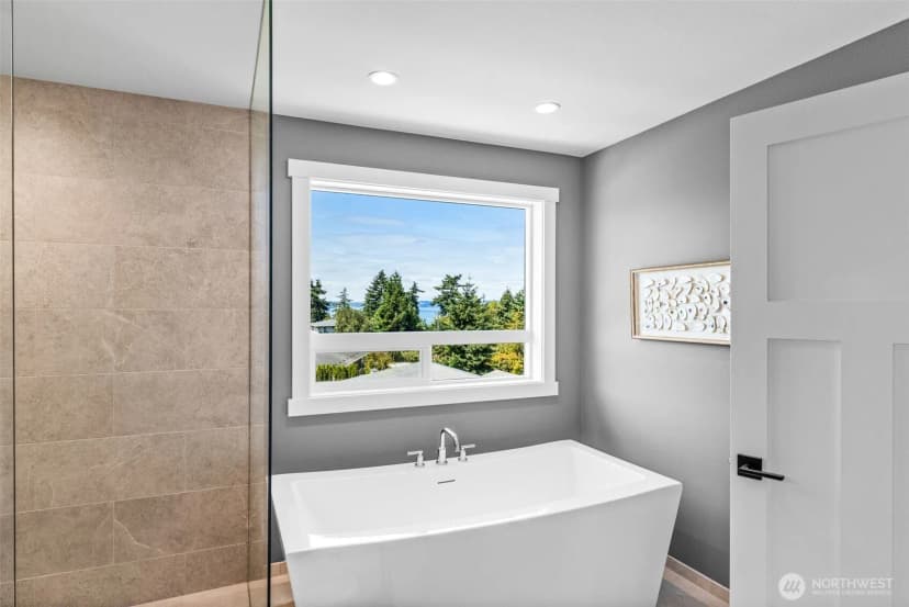 Property photo for 425 Ton-a-wan-da Avenue Ne, Tacoma photo 29