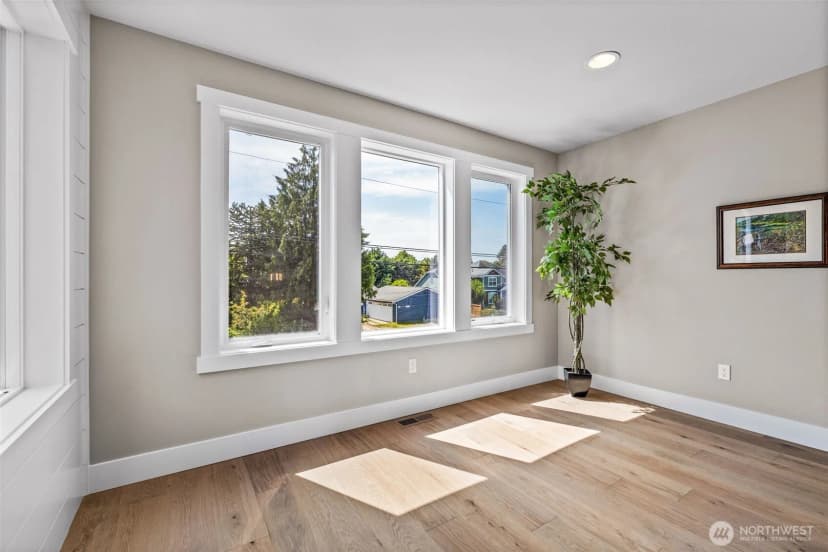 Property photo for 425 Ton-a-wan-da Avenue Ne, Tacoma photo 17