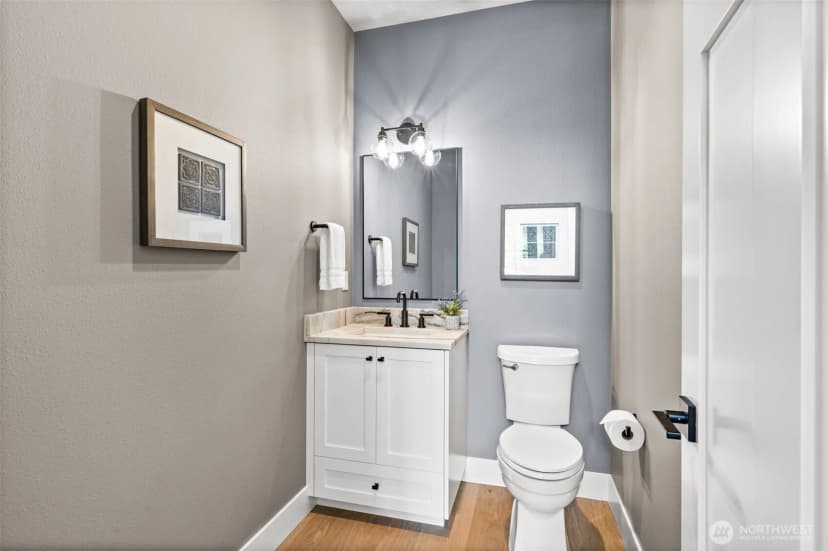 Property photo for 425 Ton-a-wan-da Avenue Ne, Tacoma photo 15