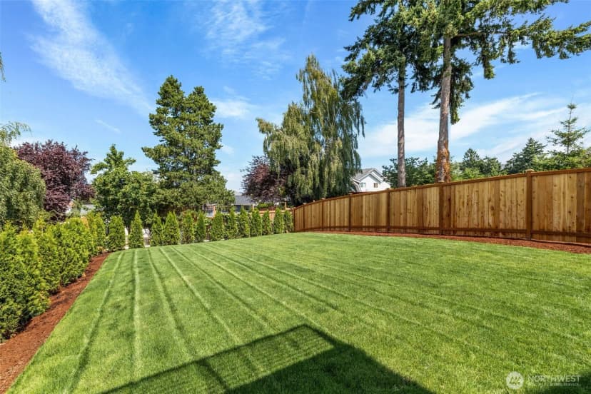 Property photo for 425 Ton-a-wan-da Avenue Ne, Tacoma photo 37
