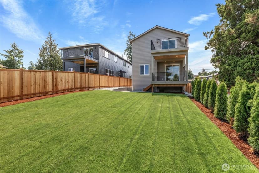 Property photo for 425 Ton-a-wan-da Avenue Ne, Tacoma photo 38