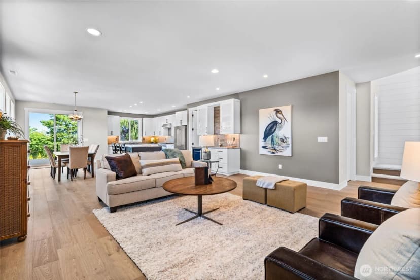 Property photo for 425 Ton-a-wan-da Avenue Ne, Tacoma photo 8