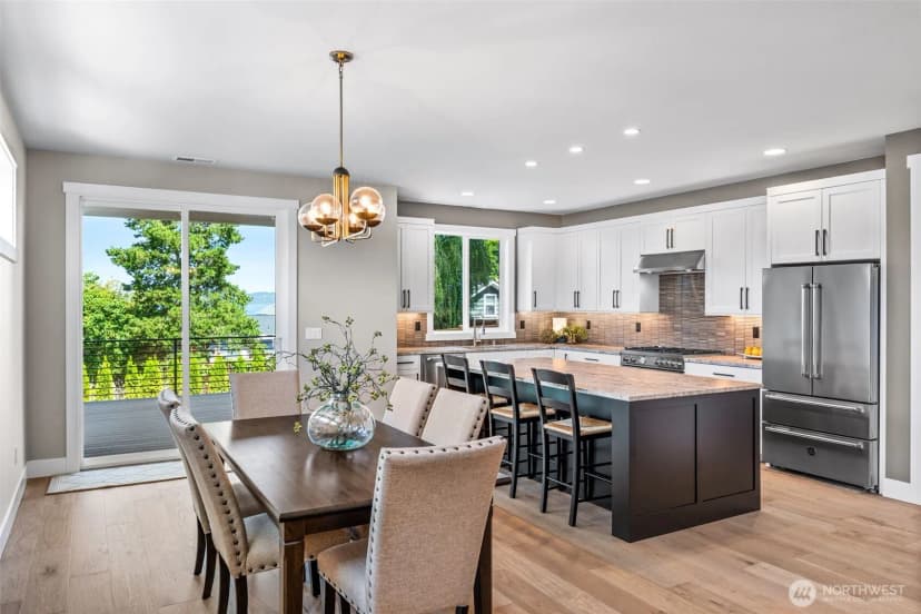 Property photo for 425 Ton-a-wan-da Avenue Ne, Tacoma photo 9