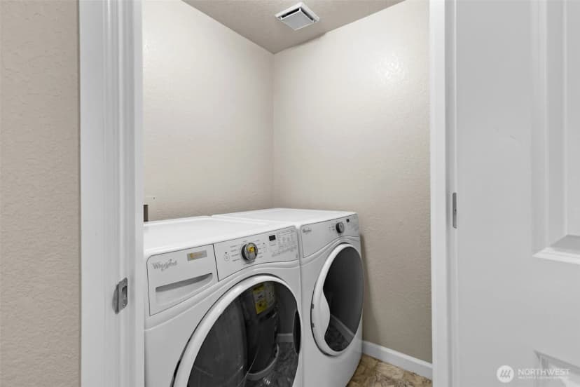 Property photo for 9815 Holly Drive #a208, Everett photo 17
