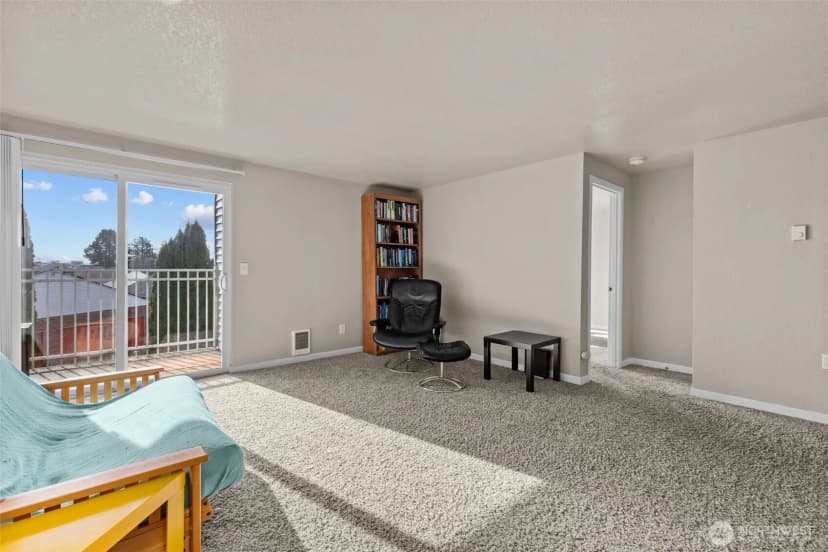 Property photo for 9815 Holly Drive #a208, Everett photo 2