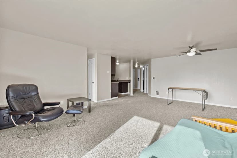 Property photo for 9815 Holly Drive #a208, Everett photo 3