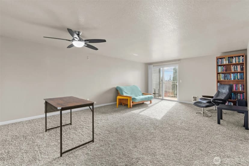 Property photo for 9815 Holly Drive #a208, Everett photo 5