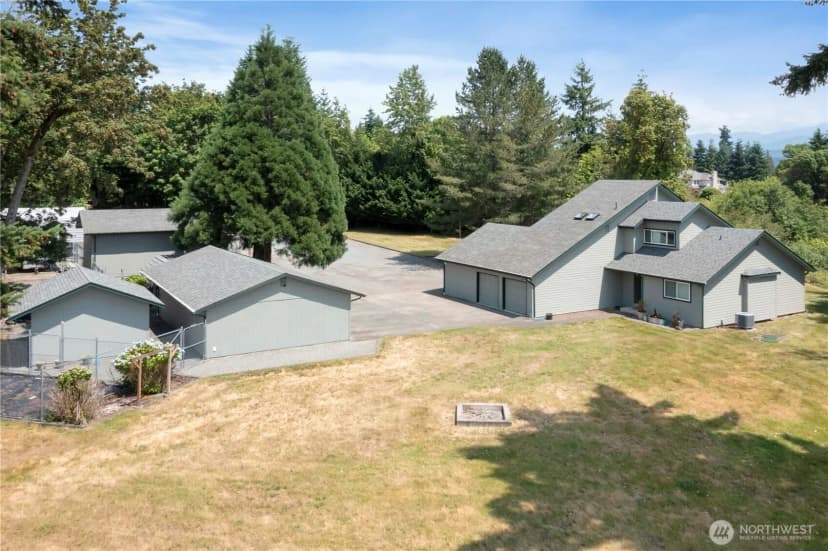 Property photo for 21806 168th Street E, Orting photo 2