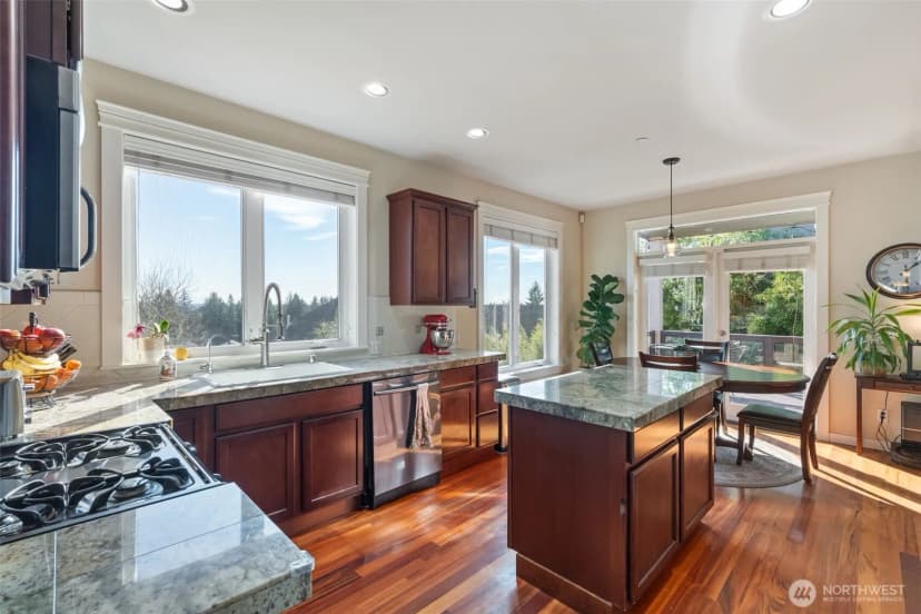 Property photo for 1698 Skyline Ridge Lane Sw, Tumwater photo 8