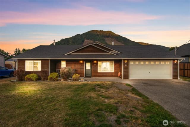 Property photo for 810 Sauk Avenue, Darrington