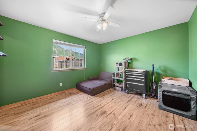 Property photo for 810 Sauk Avenue, Darrington photo 14