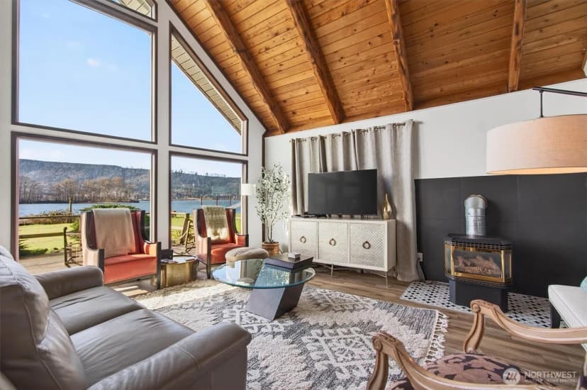 Property photo for 301 W Sunny Sands, Cathlamet photo 32